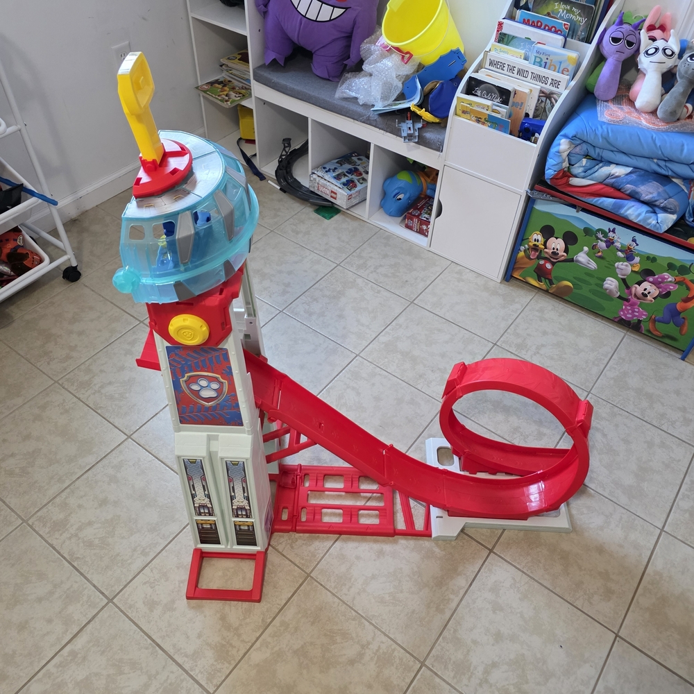 Paw Patrol Playset Tower with Red, Blue, Yellow, White Accents